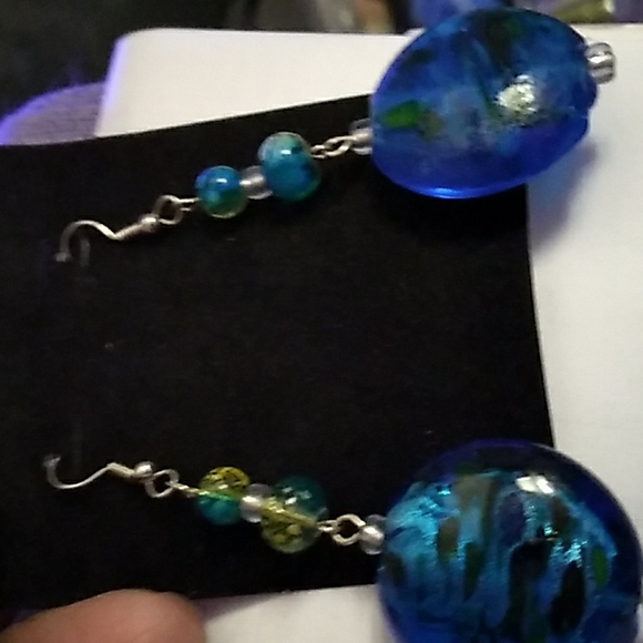 Earrings - Picture 3 of 4